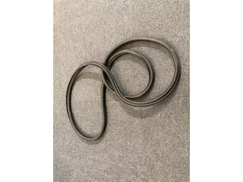 Case IH Rubber voor bovenste achterruit XL cabine